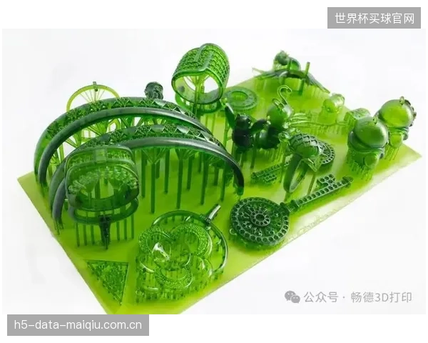3D打印技术将催生场地建设革命，通过编程精确控制每一滴材料的交联度，实现像素级性能定制